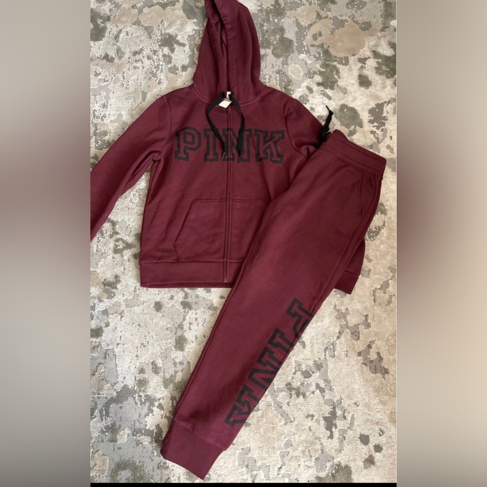 VS Pink jogger w/zip up hoodie